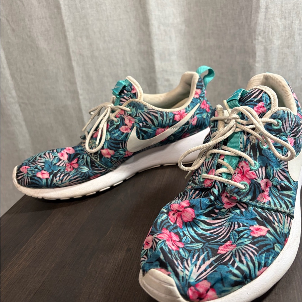 Nike Roshe One Print Premium sneakers in the "Washed Teal" Colorway - Picture 2 of 4